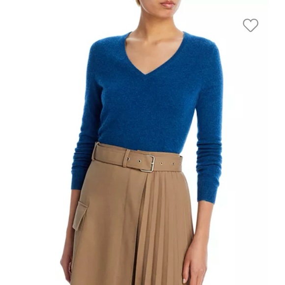 Saks Fifth Avenue Sweaters - Saks Fifth Avenue 100% Cashmere Purple, V-Neck, Long Sleeve Sweater, Size Large